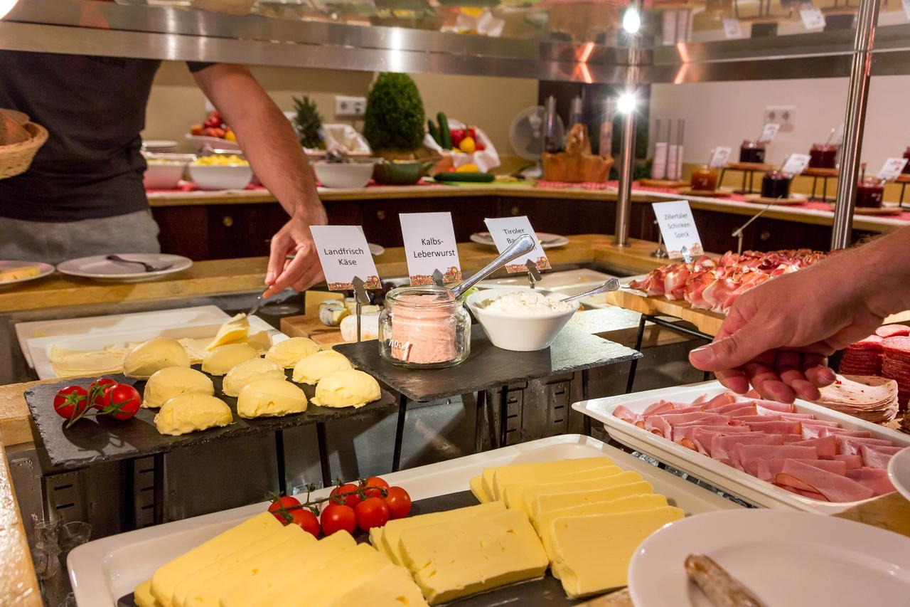Alpina Zillertal . Family Lifestyle Kinderhotel 푸겐 외부 사진