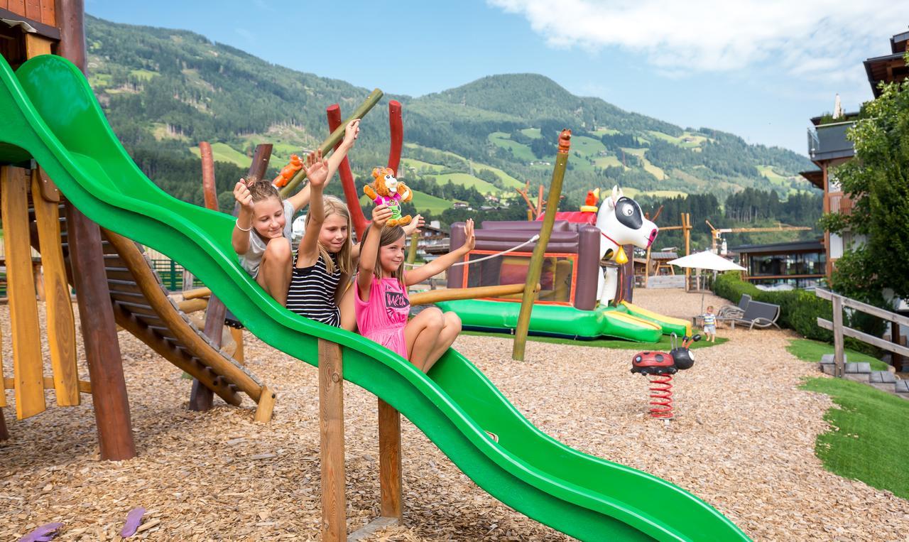 Alpina Zillertal . Family Lifestyle Kinderhotel 푸겐 외부 사진